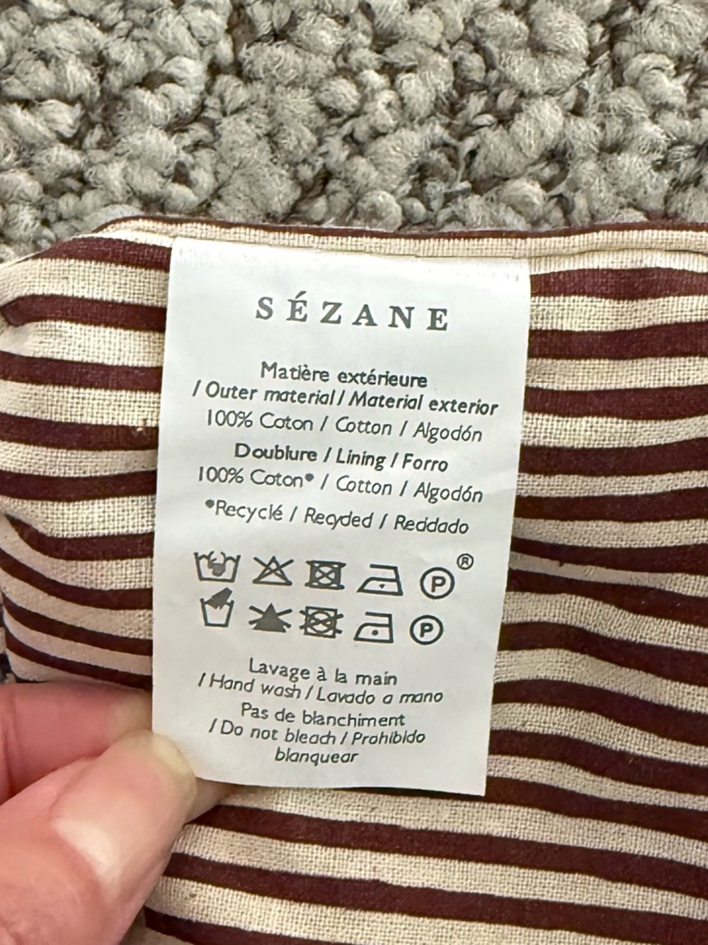 NWOT Sezane Cosmetic-Jewelry Pouch - Red & Cream Birds - Picture 4 of 4